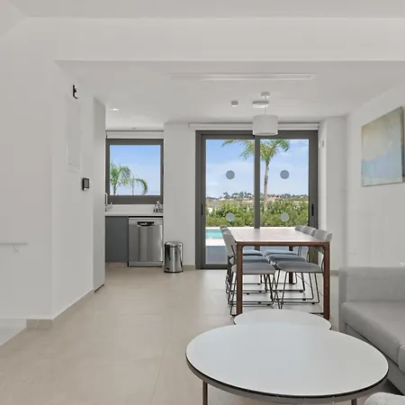 וילה Serenity Waves 21 *