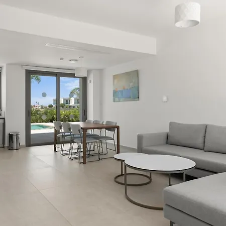 וילה Serenity Waves 21 Softades