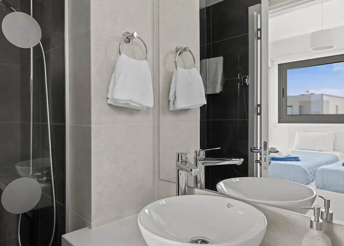 Serenity Waves 21 Vila Softades